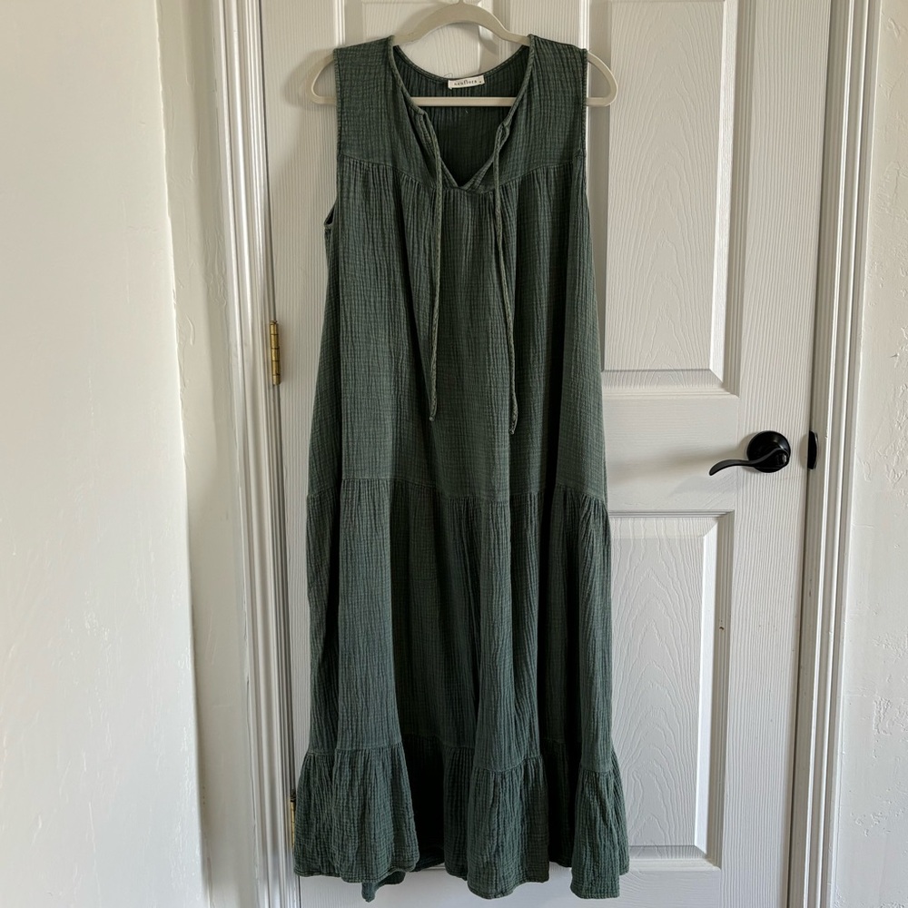 Neuflora green cotton gauze tiered sleeveless maxi dress